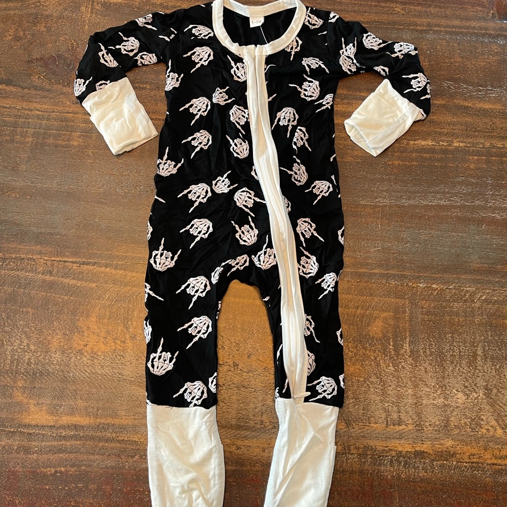 Black and White Kids Sleeper